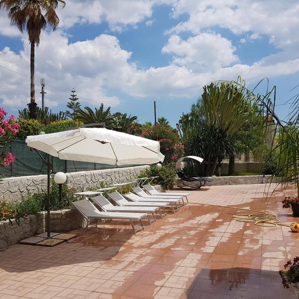 Villa Joel Fontane Bianche Bagian luar foto